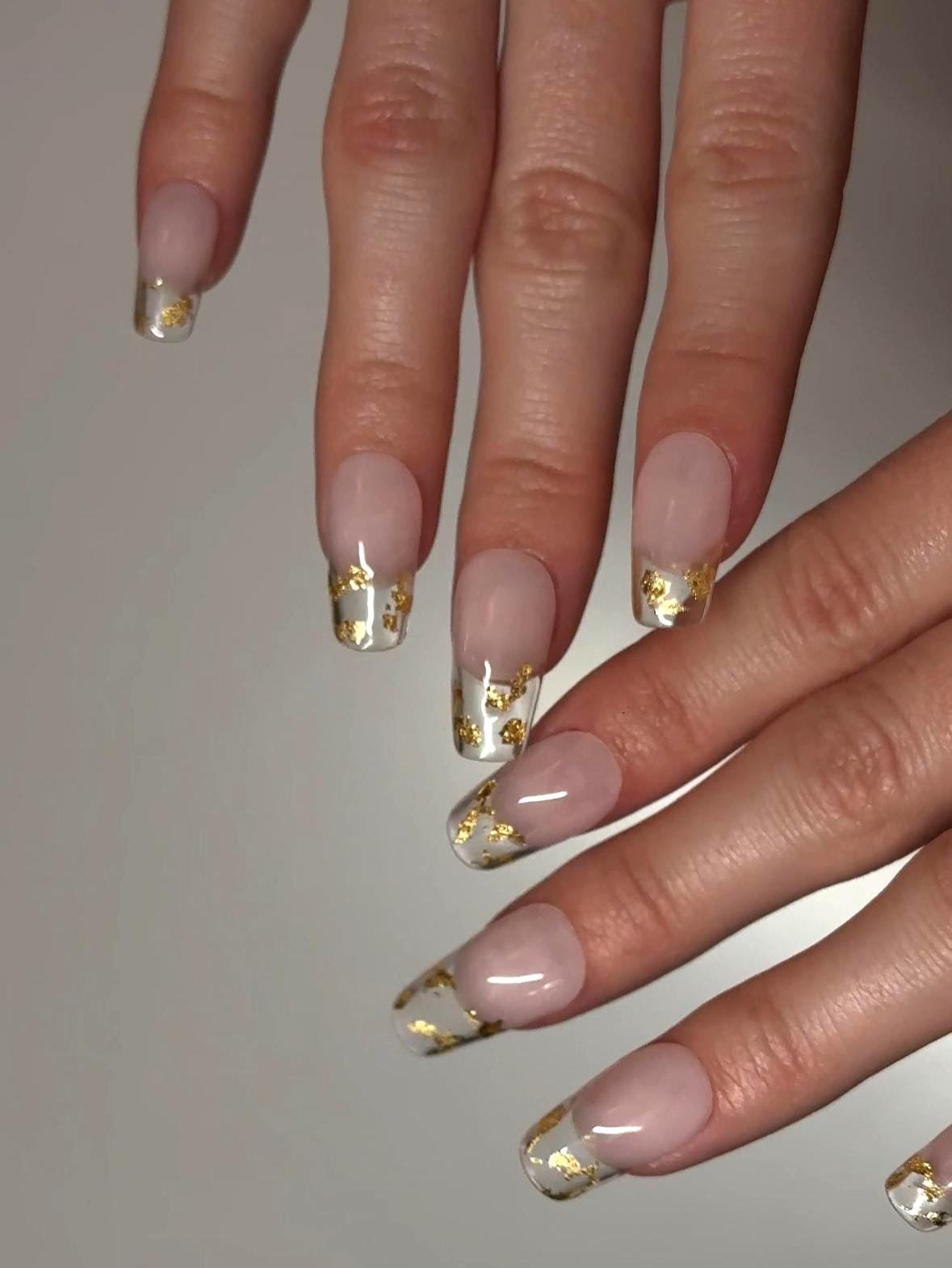 Gold flakes