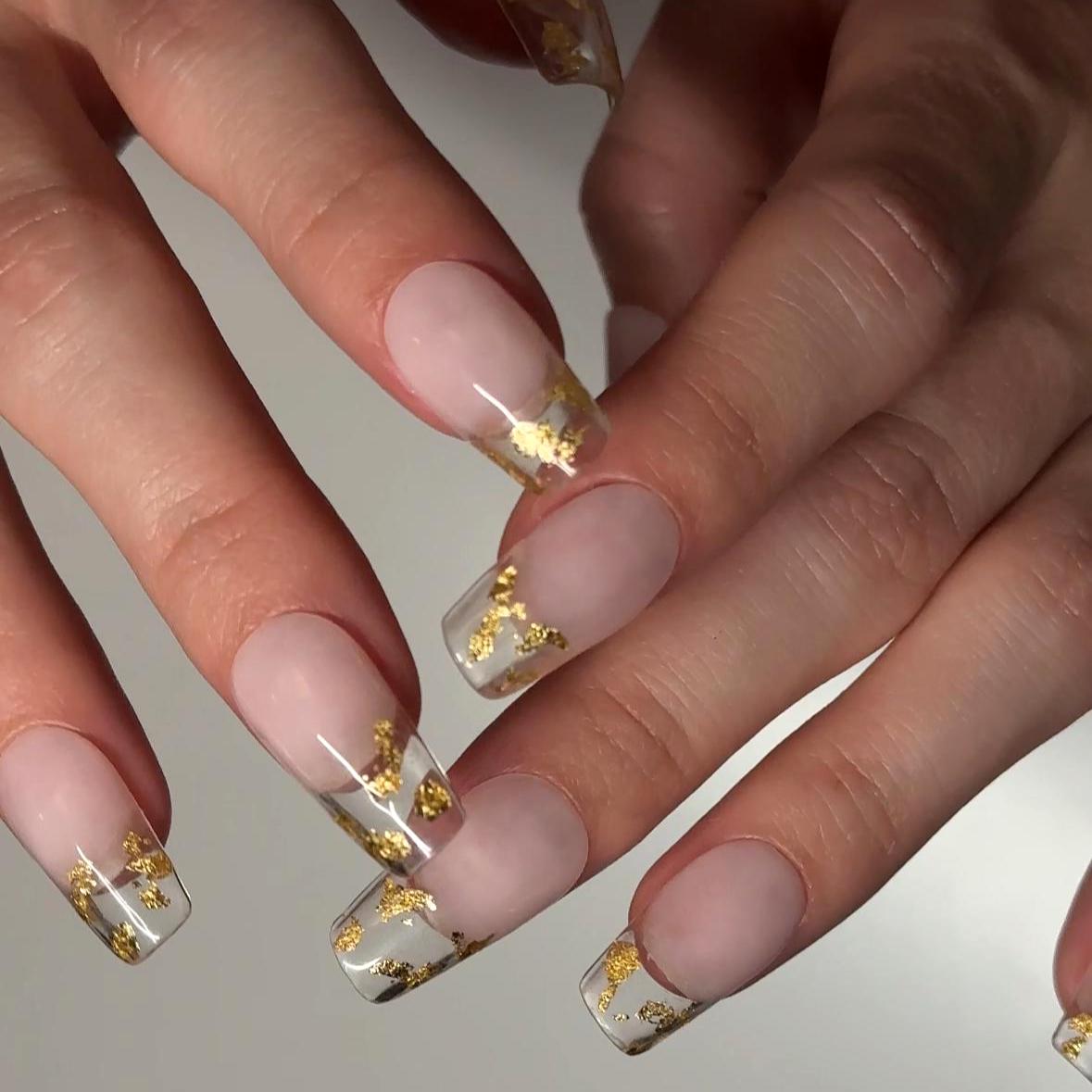 Gold flakes
