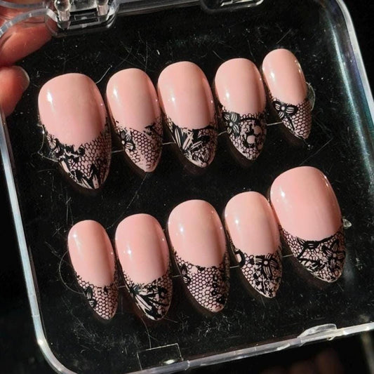 Black Lace Tip